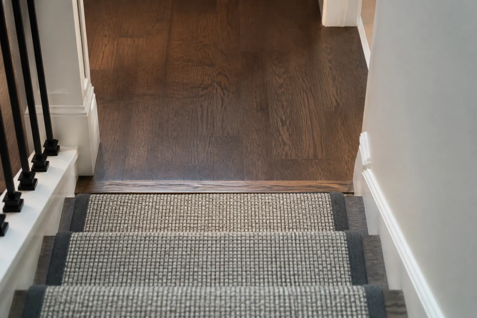 X Stair Landing